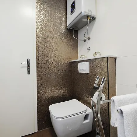 Апартаменти Primera Luxury